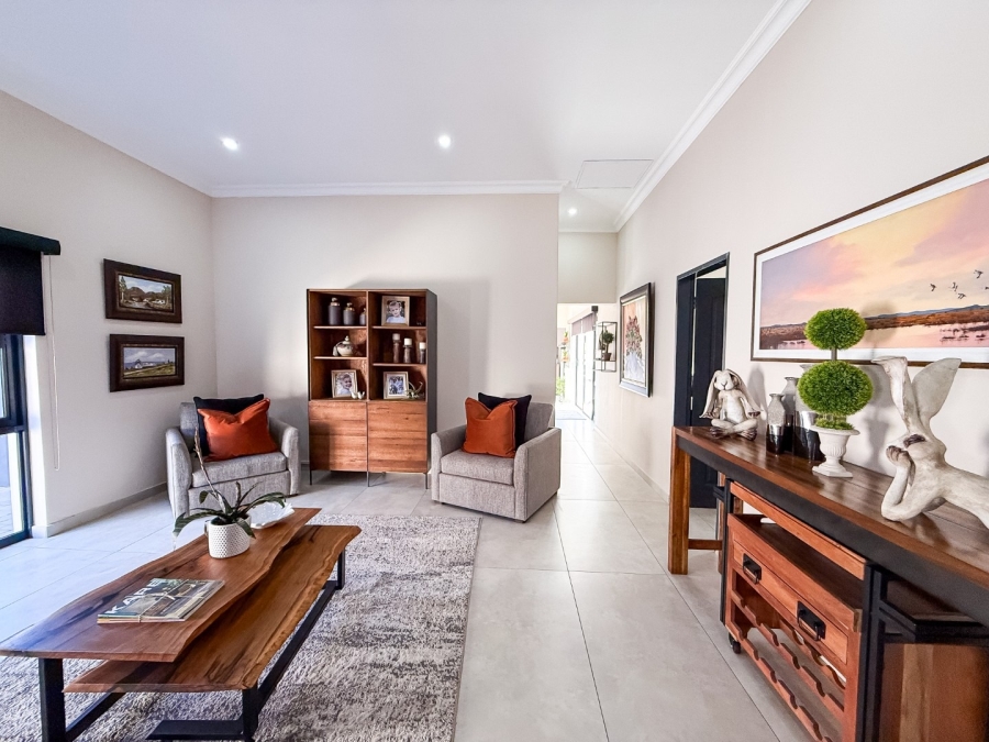 3 Bedroom Property for Sale in Meerhof North West